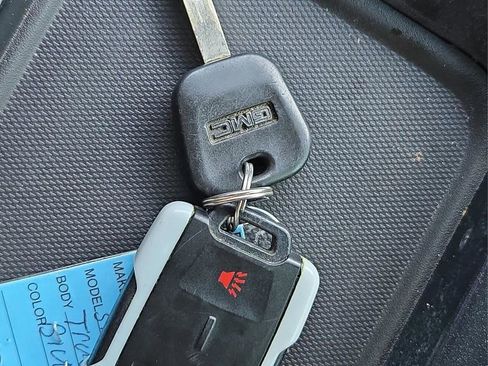 Used 2016 GMC Sierra 1500 SLE w/ SLE Value Package image 31