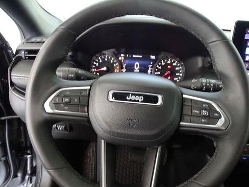 Certified 2023 Jeep Compass Latitude w/ Convenience Group AWD/4WD image 6