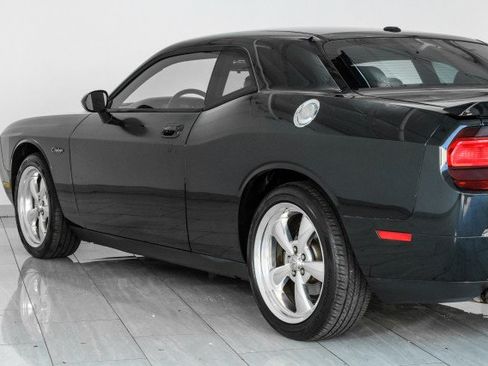 Used 2009 Dodge Challenger R/T RWD image 52