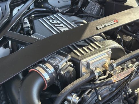 Used 2016 Nissan 370Z NISMO RWD image 21