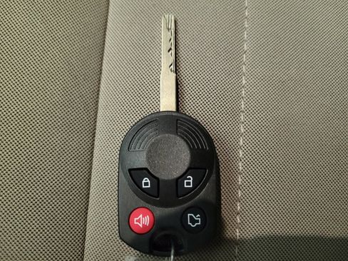 Used 2016 Ford Escape SE w/ Equipment Group 201A FWD image 32