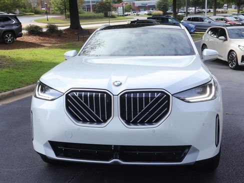 New 2026 BMW X3 xDrive30 w/ Premium Package image 3