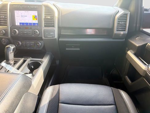Used 2020 Ford F150 Raptor w/ Equipment Group 802A Luxury AWD/4WD image 18
