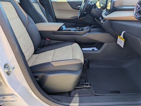 New 2026 Chevrolet Equinox ACTIV w/ Safety and Technology Package image 42