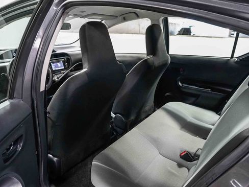 Used 2015 Toyota Prius C One FWD image 18