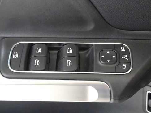 Certified 2026 Mercedes-Benz GLB 250 4MATIC image 25