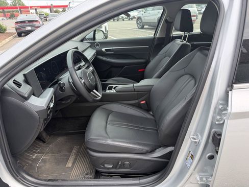 Certified 2025 Hyundai Sonata Limited FWD image 47
