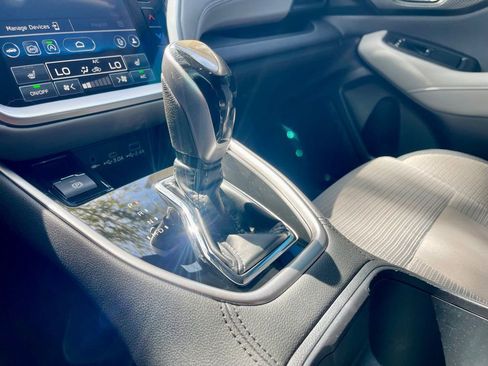 Used 2025 Subaru Outback Premium image 14