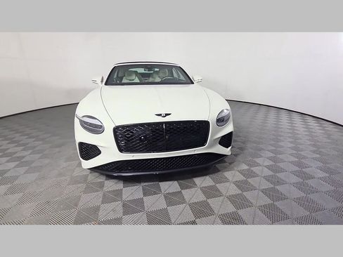 Used 2025 Bentley Continental GTC AWD/4WD image 51