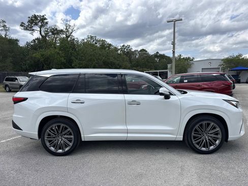 New 2026 Lexus TX 350 AWD image 2