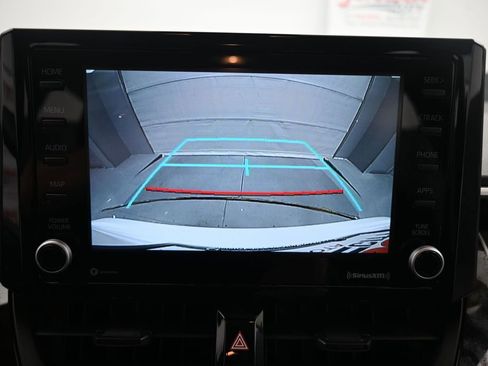 Used 2022 Toyota Corolla LE FWD image 18