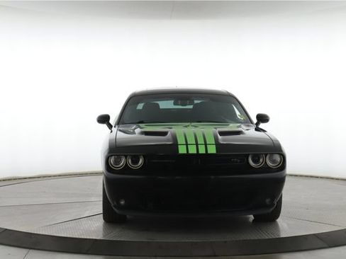 Used 2017 Dodge Challenger R/T w/ Blacktop Package RWD image 12
