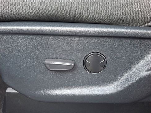 Used 2025 Ford F150 XLT w/ Equipment Group 301A Standard image 14