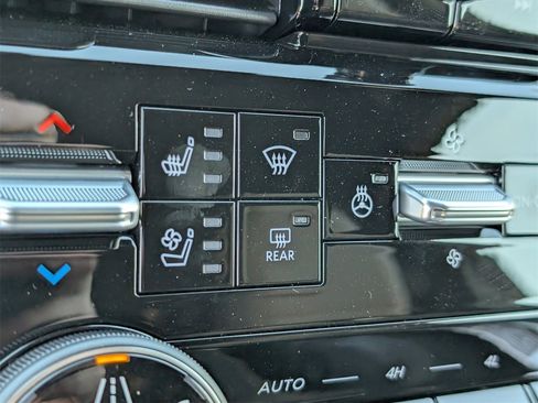 New 2026 Nissan Armada Platinum image 14