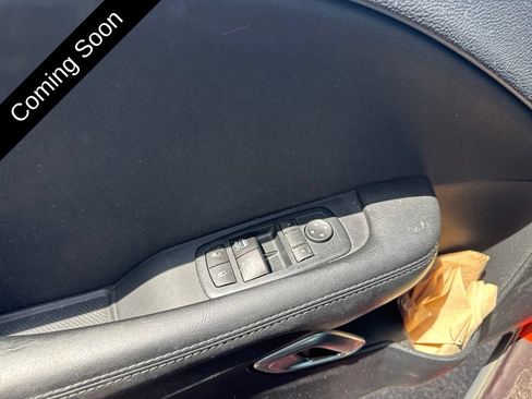 Used 2017 Dodge Challenger R/T RWD image 8