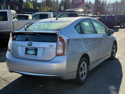 Used 2013 Toyota Prius Two image 6