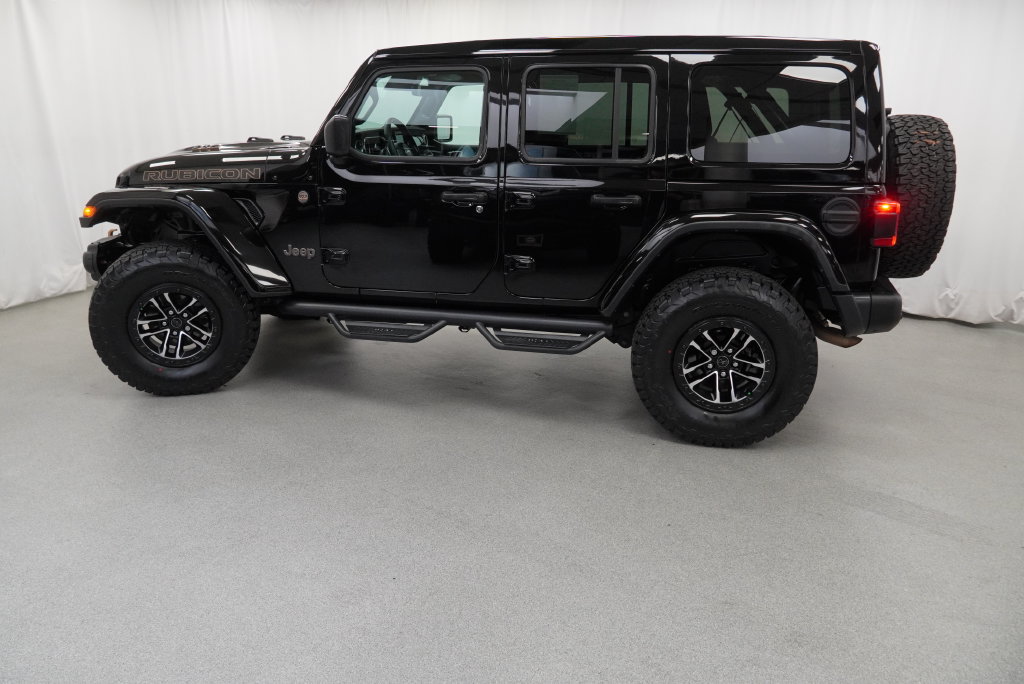 Certified 2023 Jeep Wrangler Unlimited Rubicon 392 w/ Trailer Tow Package AWD/4WD image 30
