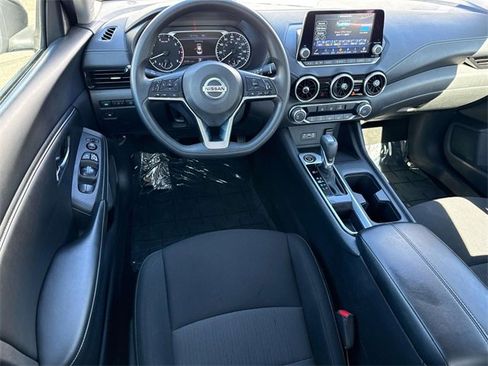 Used 2023 Nissan Sentra SV image 7