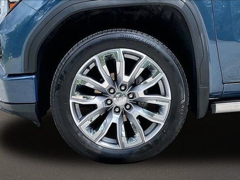 Certified 2025 GMC Sierra 1500 Denali w/ Denali Reserve Package AWD/4WD image 9