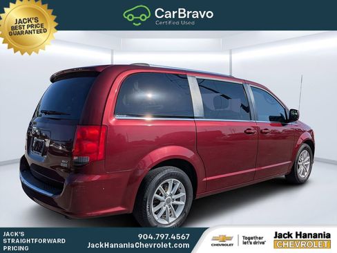 Used 2019 Dodge Grand Caravan SXT FWD image 3