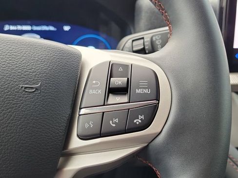 Used 2026 Ford Explorer Active RWD image 20