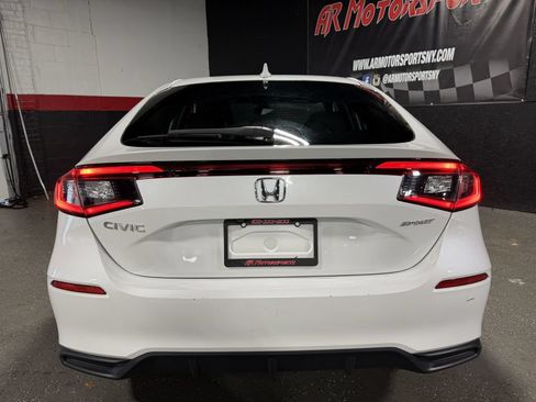 Used 2022 Honda Civic Sport image 4