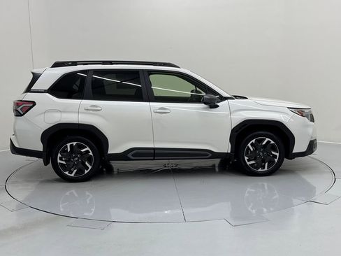 Used 2025 Subaru Forester Limited image 6