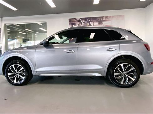 Certified 2022 Audi Q5 2.0T Premium Plus image 3