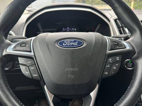 Used 2018 Ford Edge SEL w/ Equipment Group 201A FWD image 22