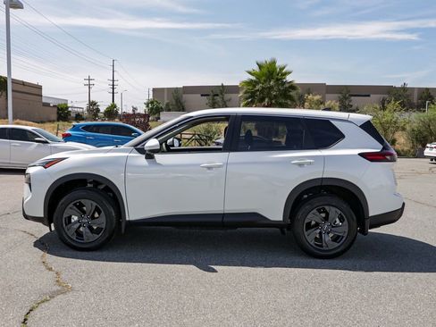 New 2026 Nissan Rogue SV FWD image 7