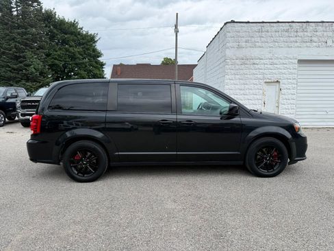 Used 2020 Dodge Grand Caravan GT FWD image 4