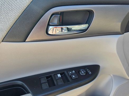 Used 2013 Honda Accord LX image 13