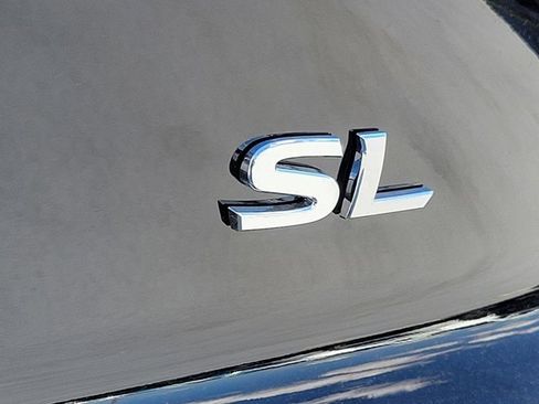 New 2025 Nissan Pathfinder SL image 9