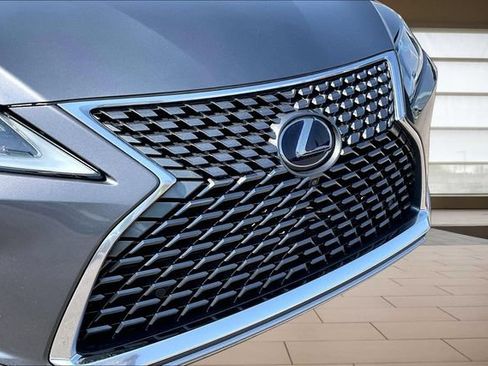 Used 2021 Lexus RX 450h AWD w/ Premium Package image 28