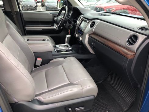Used 2018 Toyota Tundra Limited w/ Limited Premium Package AWD/4WD image 25