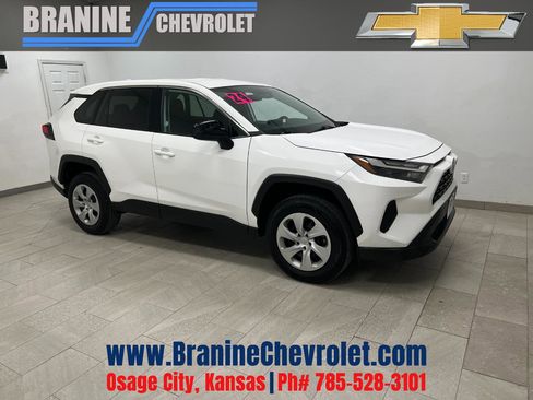 Used 2024 Toyota RAV4 LE image 1