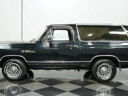Used 1988 Dodge Ramcharger 2WD image 2