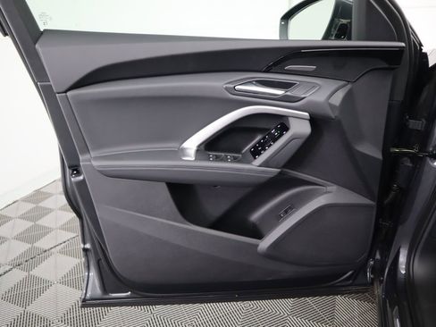 Used 2025 Audi Q5 Premium Plus w/ Premium Plus image 27