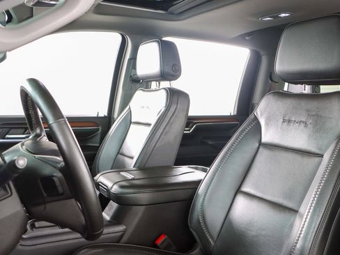 Used 2024 GMC Sierra 2500 Denali w/ Denali Reserve Package image 28