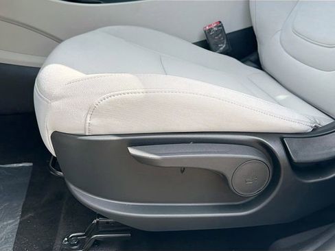 New 2026 Hyundai Tucson SE FWD image 19