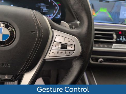 Used 2022 BMW X7 xDrive40i w/ Executive Package AWD/4WD image 38