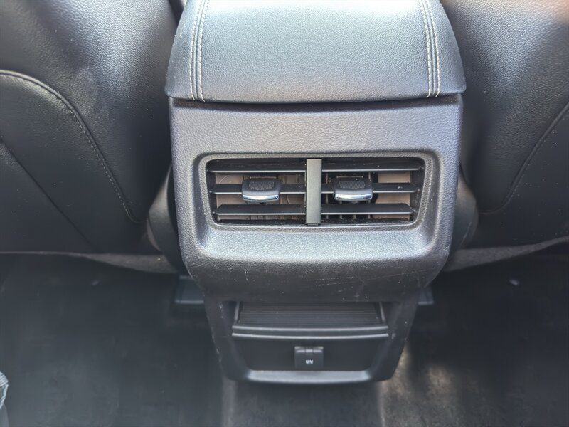 Used 2015 Ford Edge Sport FWD image 36