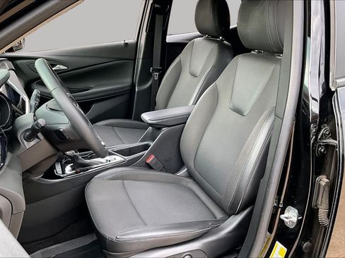 Used 2023 Buick Encore GX Select w/ Sport Touring Package AWD/4WD image 8