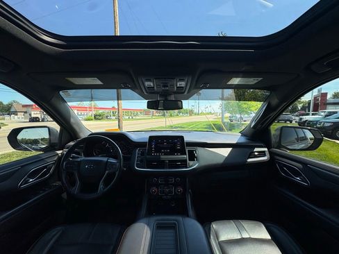 Used 2021 Chevrolet Suburban RST w/ Luxury Package AWD/4WD image 9