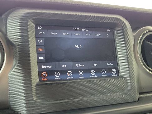 Used 2021 Jeep Wrangler Sport AWD/4WD image 19