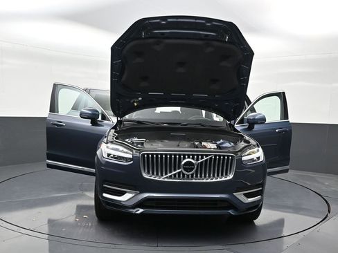 Certified 2022 Volvo XC90 T8 Inscription w/ Advanced Package image 39