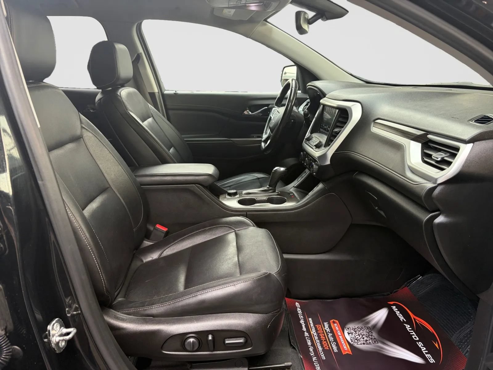 Used 2019 GMC Acadia SLT AWD/4WD image 22