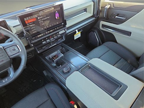 New 2026 GMC Hummer EV 4x4 Crew Cab image 13