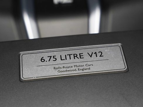 Used 2022 Rolls-Royce Cullinan Black Badge AWD/4WD image 72