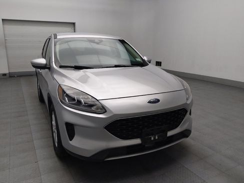 Used 2020 Ford Escape SE image 13